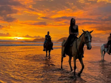 Sunset horseback ride in Jaco - photo 1